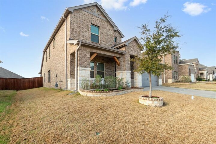 Property Photo: 2105 Proteus Drive TX 76052