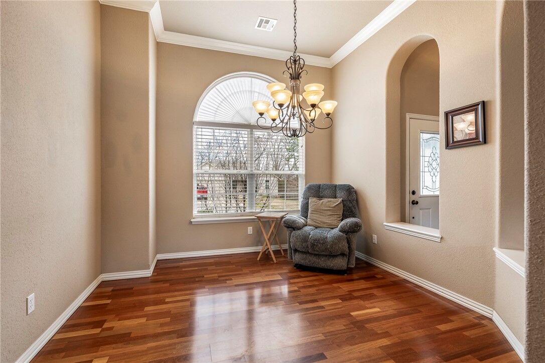 Property Photo:  6 Chaucer Drive  AR 72714 