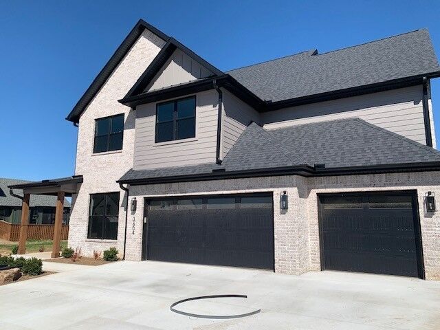 Property Photo:  3604 SW Aurora Lane  AR 72713 