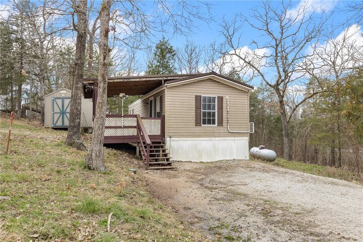 Property Photo:  18581 West Avenue  AR 72644 