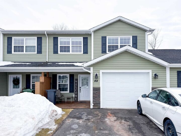 Property Photo: 44 Autumn Lane PE C1B 4B1