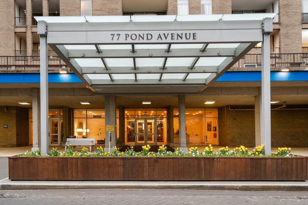 Property Photo:  77 Pond Ave 805  MA 02445 
