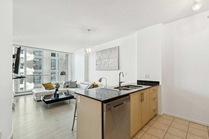 Photo de la propriété: 325 3 Street SE 312 AB T2G 0T9