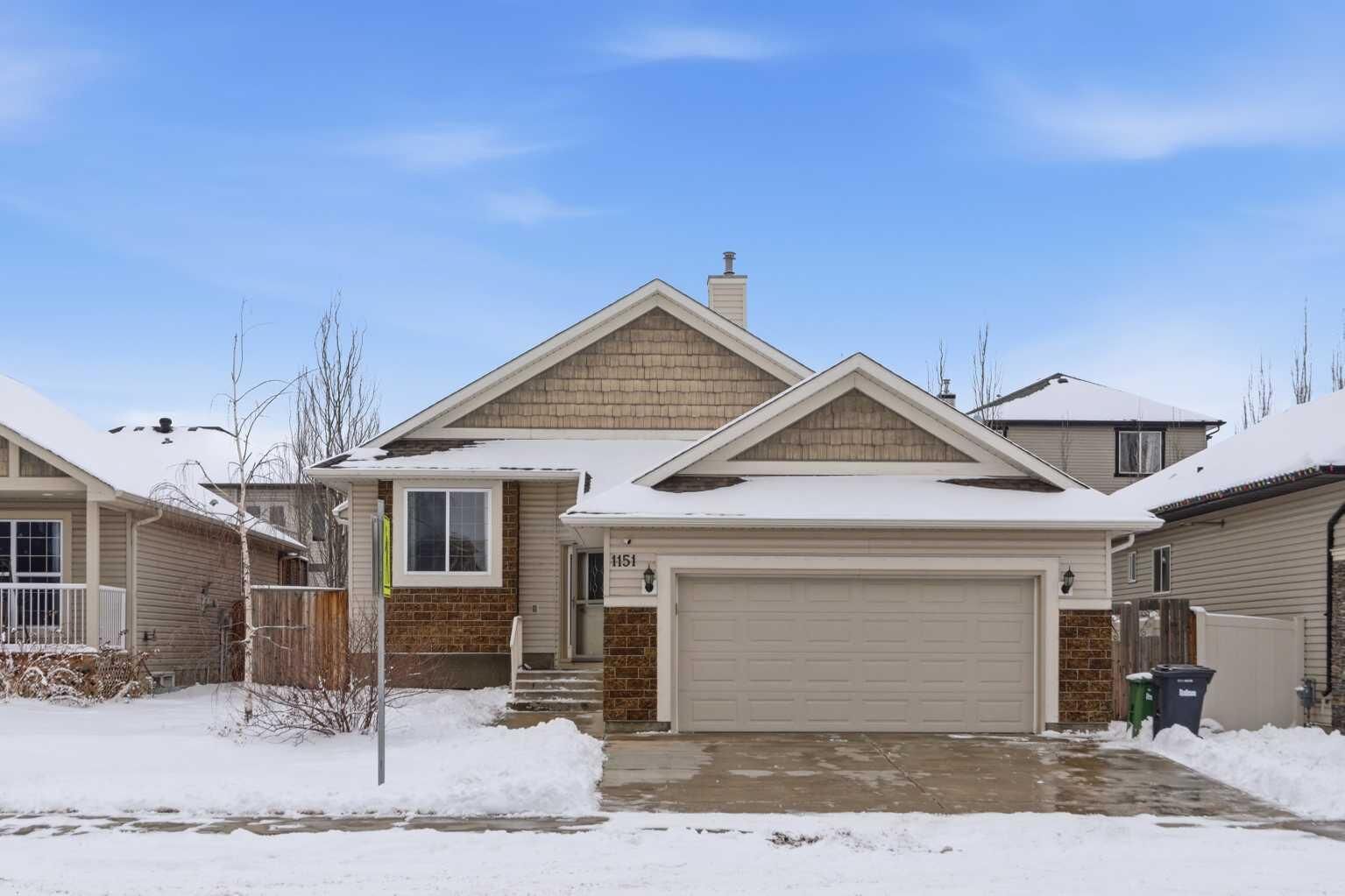 Property Photo:  1151 Westmount Drive  AB T1P 1Y6 
