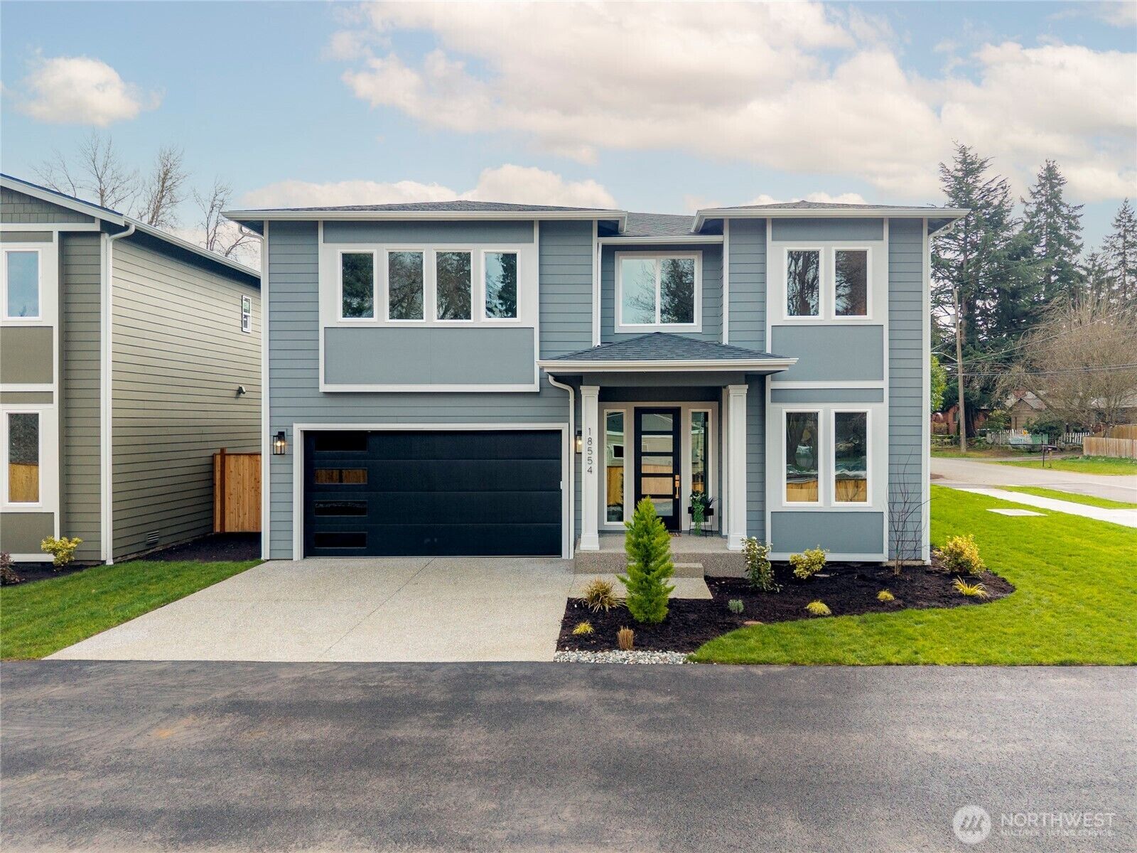 Property Photo:  18554  Stone Avenue N  WA 98133 