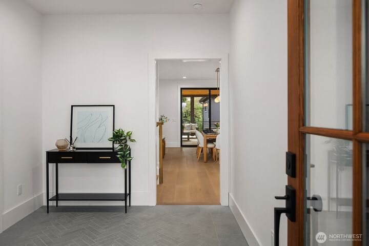 Property Photo: 2615 NE 87th Street WA 98115