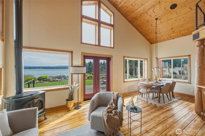 Property Photo:  1564  Seacrest Drive  WA 98262 