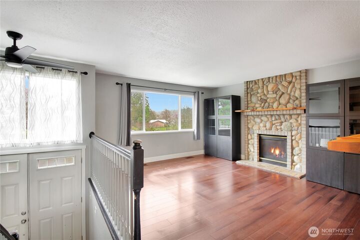 Property Photo: 6932 88th Place NE WA 98270