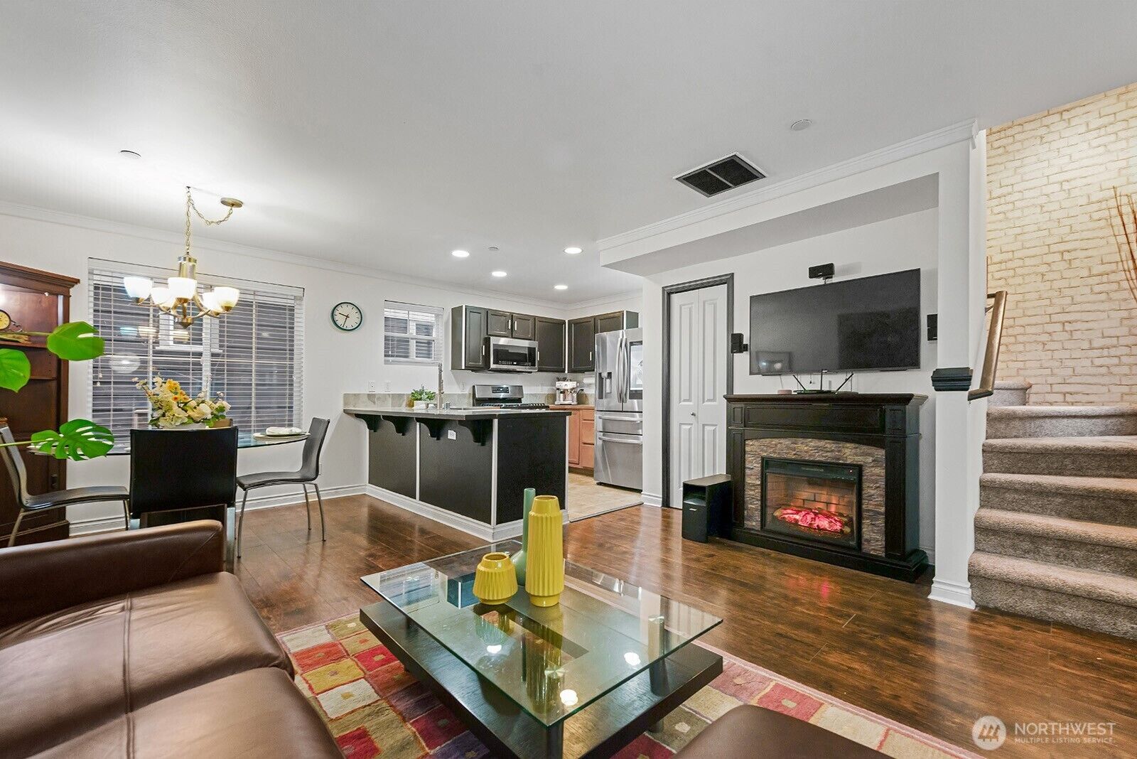 Property Photo: 877 5th Pl NE WA 98029