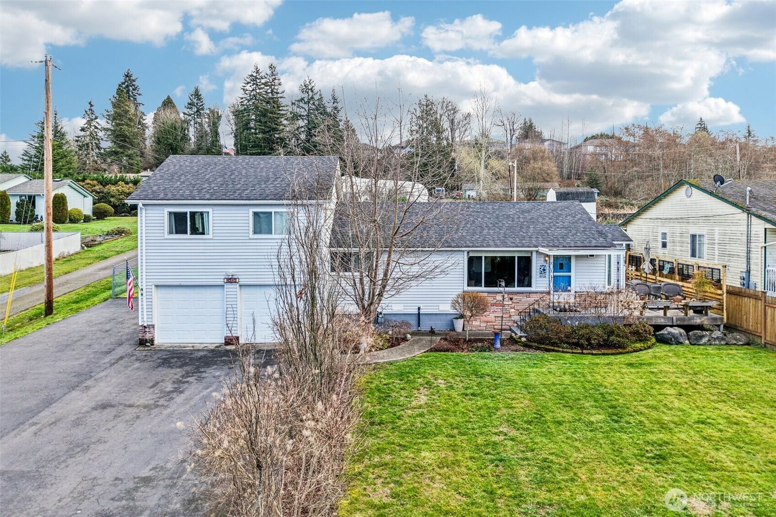 Property Photo:  4913 W Sunnyside Boulevard  WA 98270 