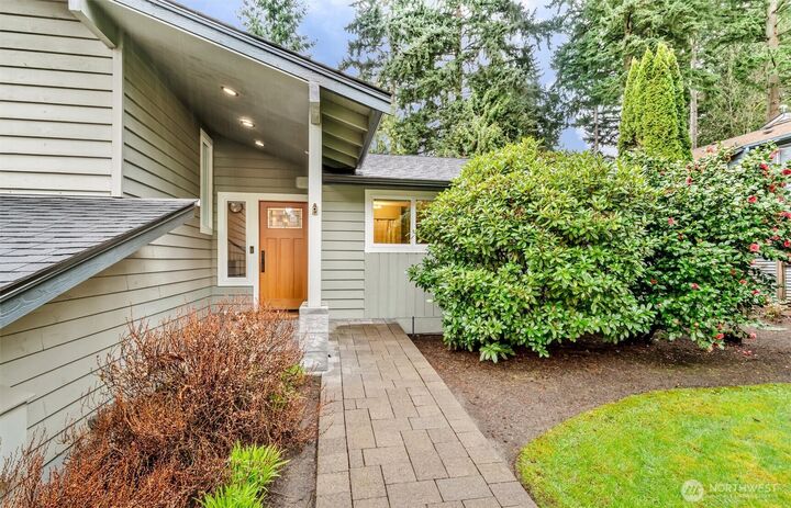 Property Photo:  6439 NE 188th Street  WA 98028 