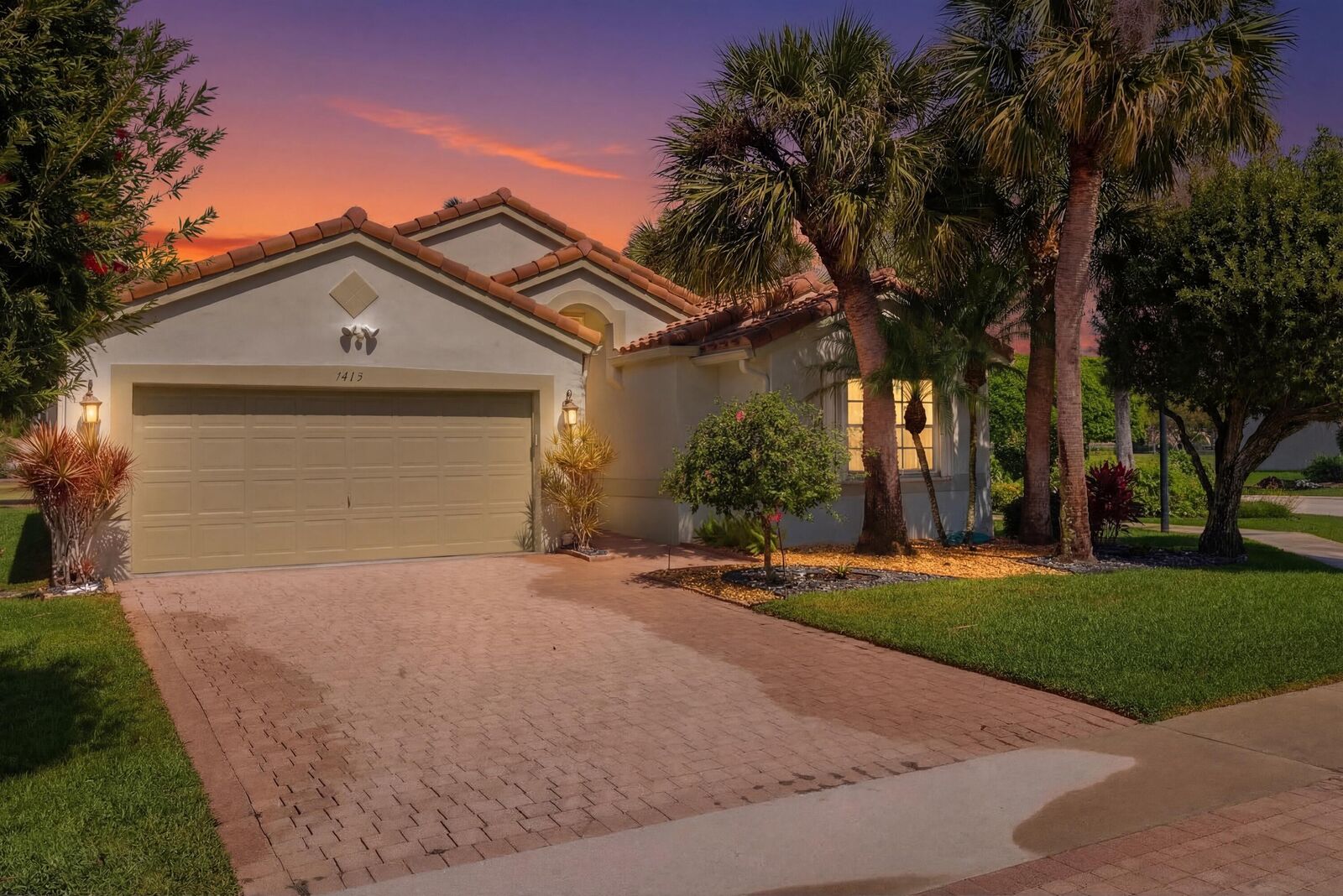 Property Photo:  7413 Haviland Circle  FL 33437 
