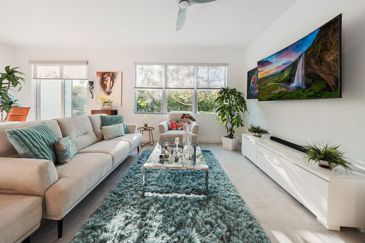 Property Photo: 4787 Navali Drive FL 33467