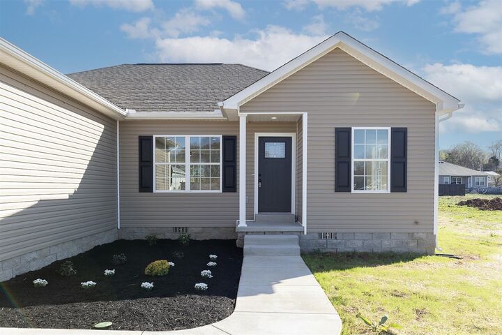 Property Photo: 106 Abbi Court KY 42160