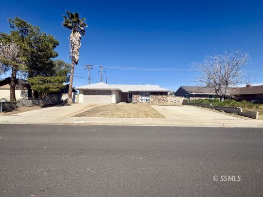 Property Photo:  236 W Iowa Ave  CA 93555 