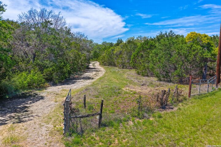 Property Photo: 3364 Hwy 173 S. TX 78003