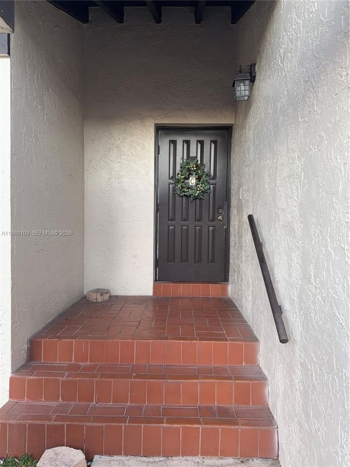 Property Photo:  15202 SW 46th Ln C-75  FL 33185 
