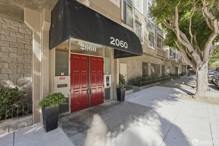 Property Photo:  2060 Sutter Street 502  CA 94115 