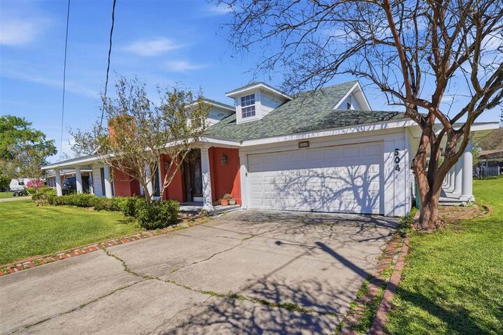 Property Photo: 504 Bowie Street LA 70663