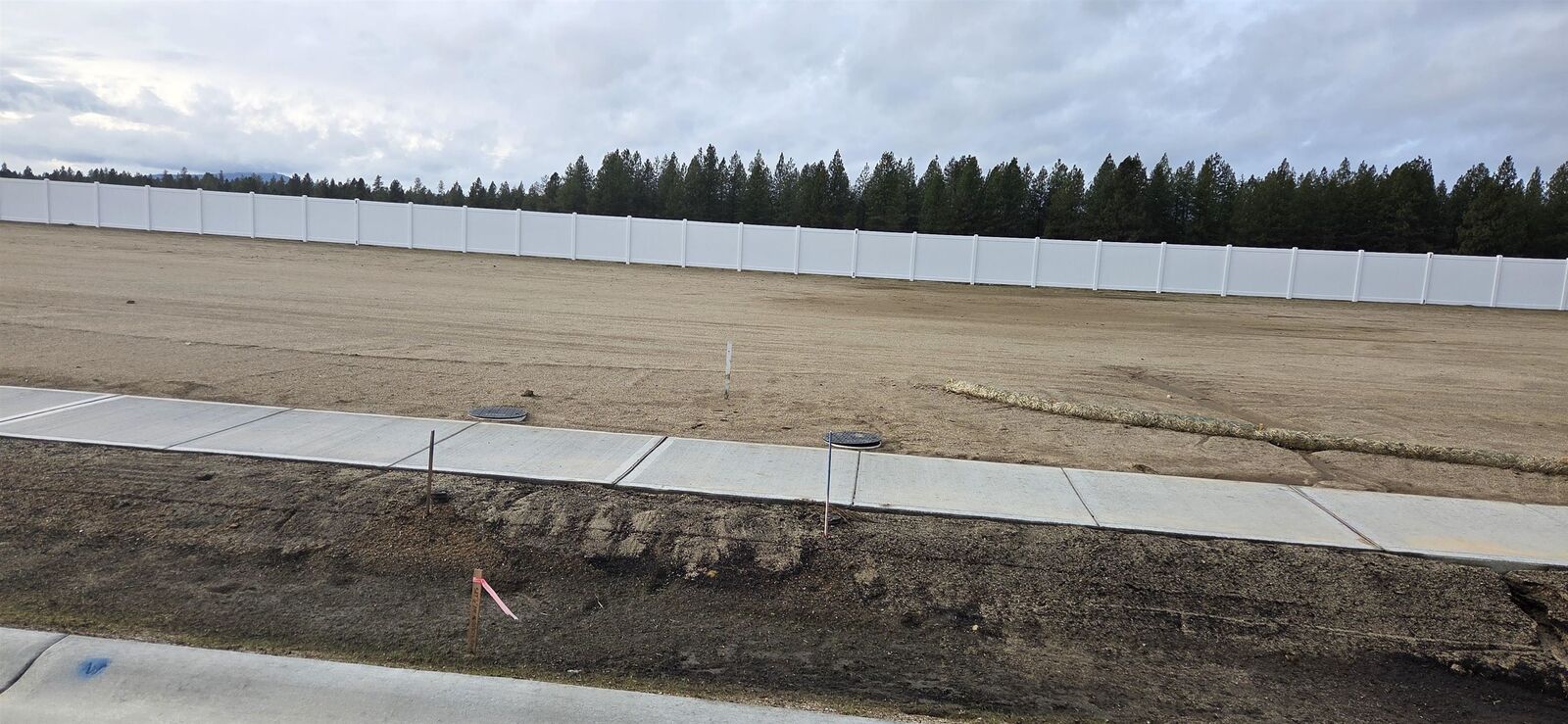 Property Photo: 1437 N High Desert Dr WA 99006