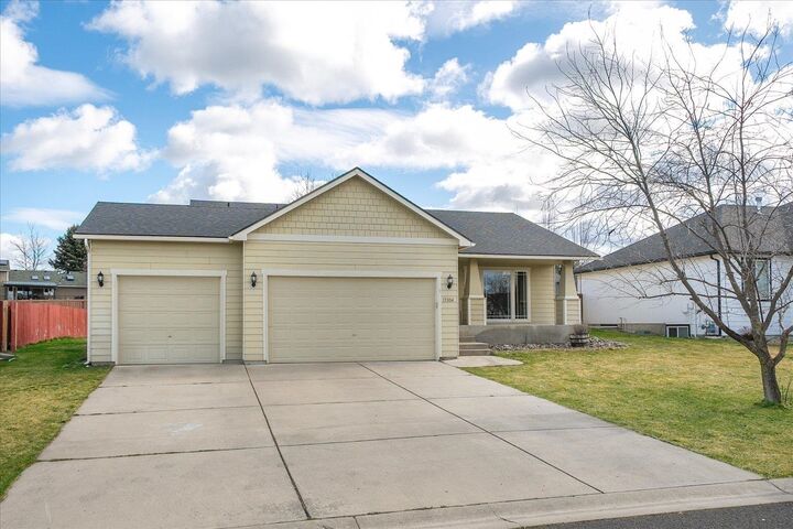 Property Photo:  15304 N Wilson Ct  WA 99021 