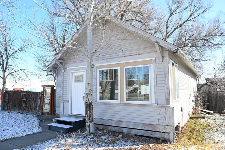 Property Photo:  1257 Val Vista Street  WY 82801 