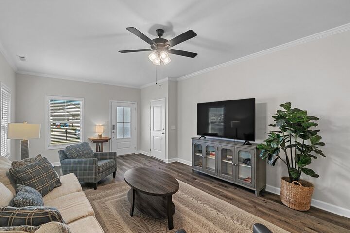 Property Photo: 153 Heyward AL 36303