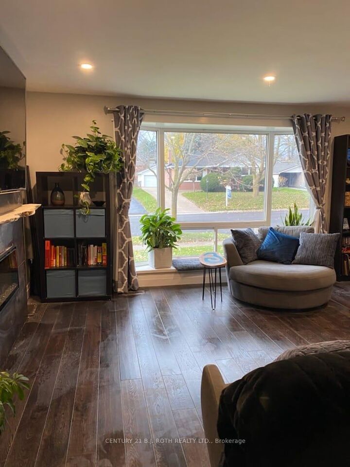 Property Photo:  181 Rose Street  ON L4M 2T8 