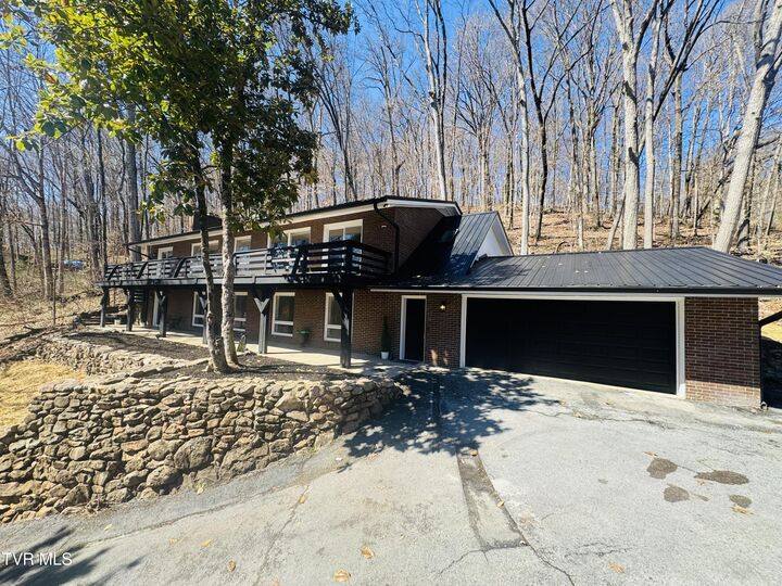 Property Photo:  2 Rovan Circle  TN 37601 