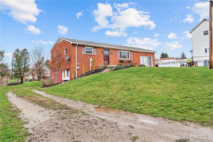 Property Photo:  5 Harris St  PA 15053 