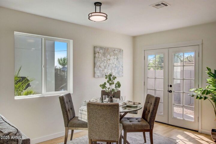 Property Photo: 2509 E Broadway Road AZ 85040