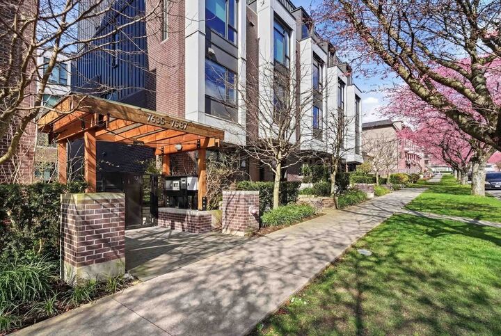 Property Photo:  7615 Yukon Street  BC V5X 2Y4 