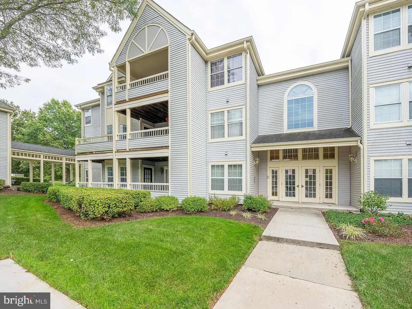 Property Photo:  115 Federal Court 10  NJ 08540 