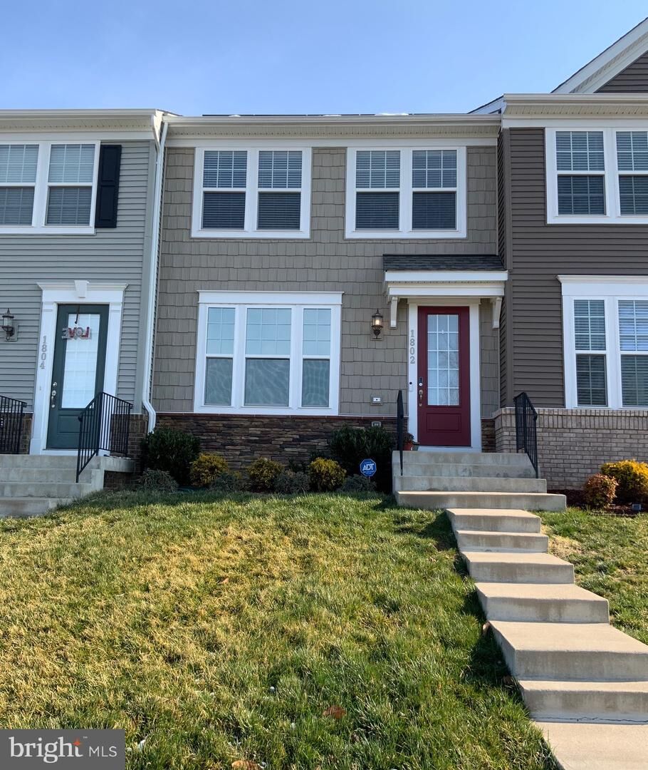 Property Photo:  1802 Briscoe Lane  VA 22401 