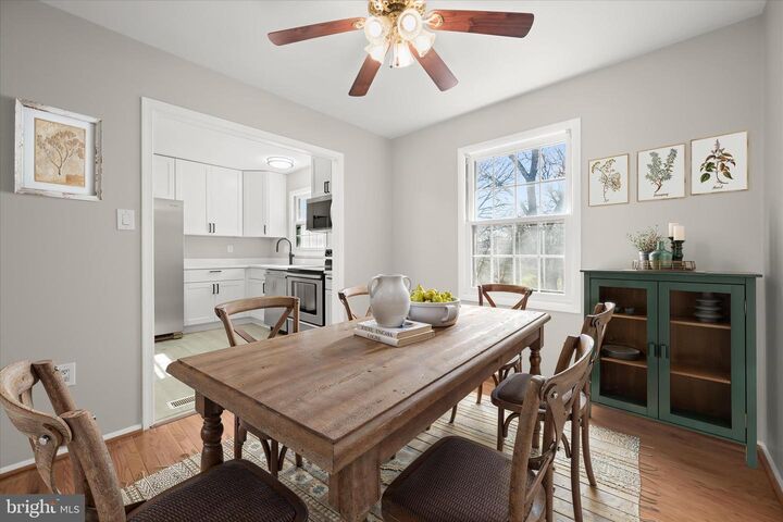 Property Photo:  2413 Springlake Court W  MD 21054 