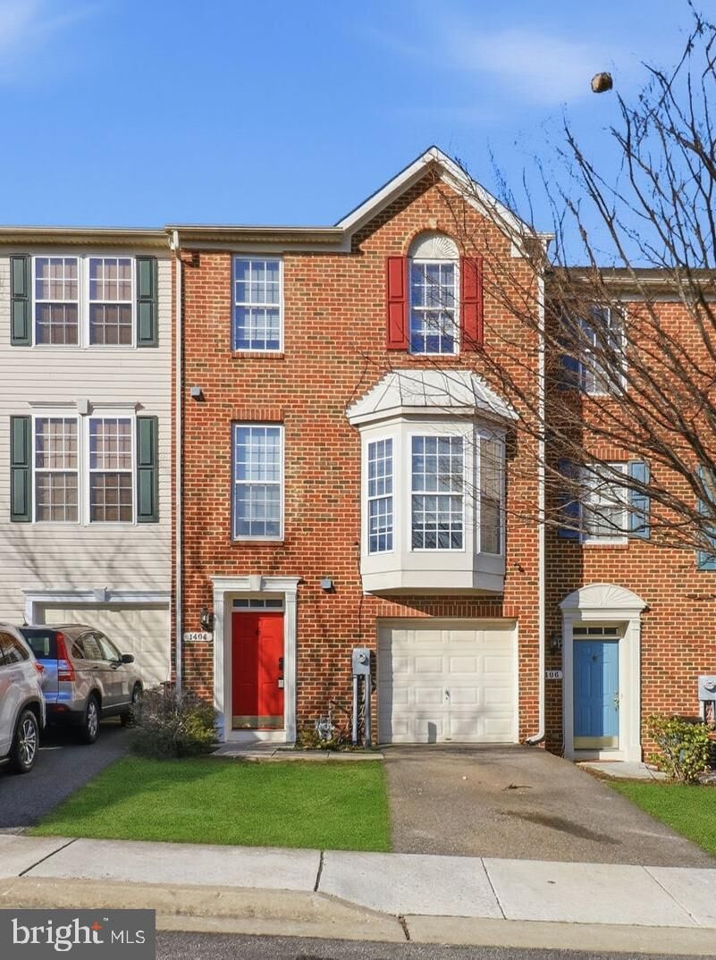 Property Photo: 1404 Pangbourne Way MD 21076