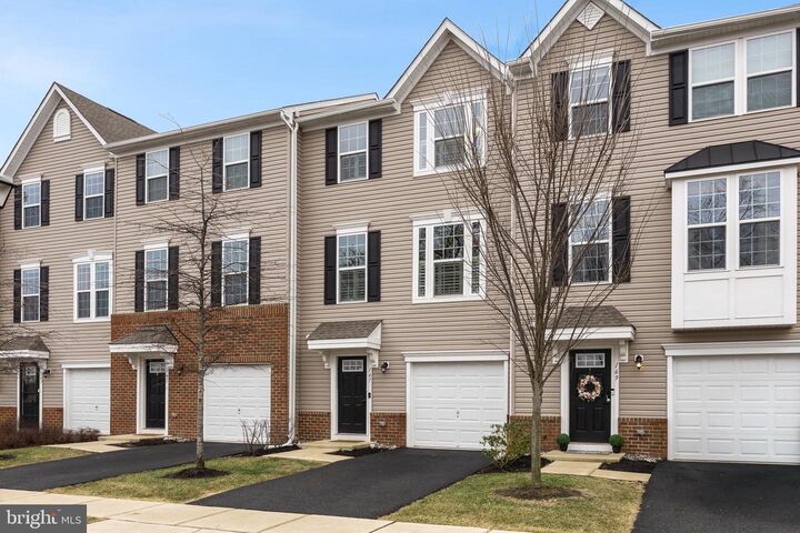 Property Photo:  167 Nathan Drive  NJ 08077 