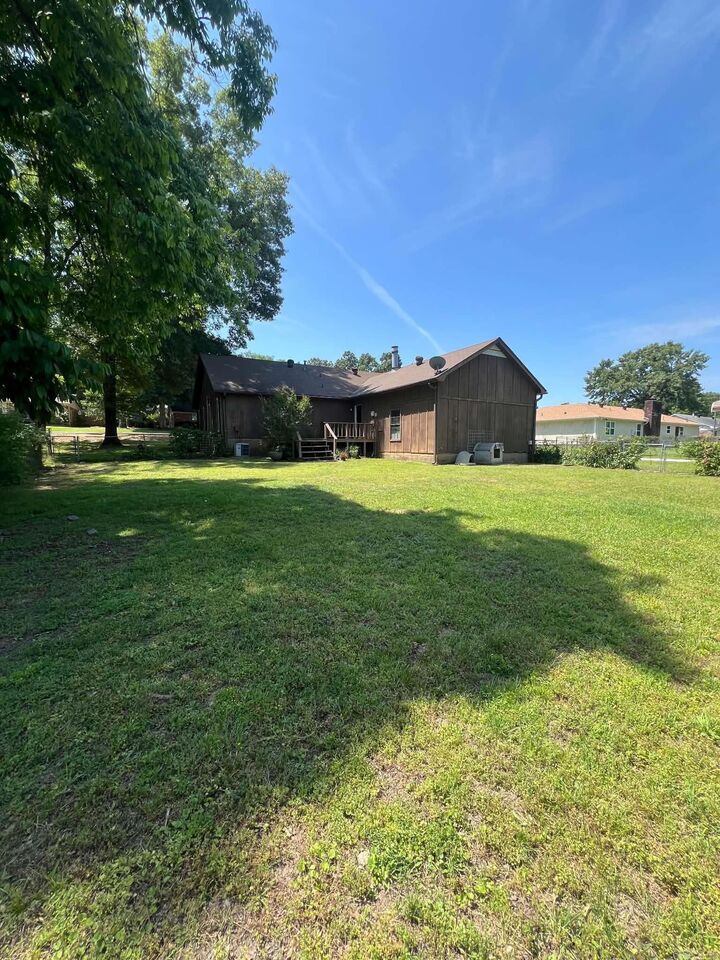Property Photo:  7 Neal Street  AR 72022 