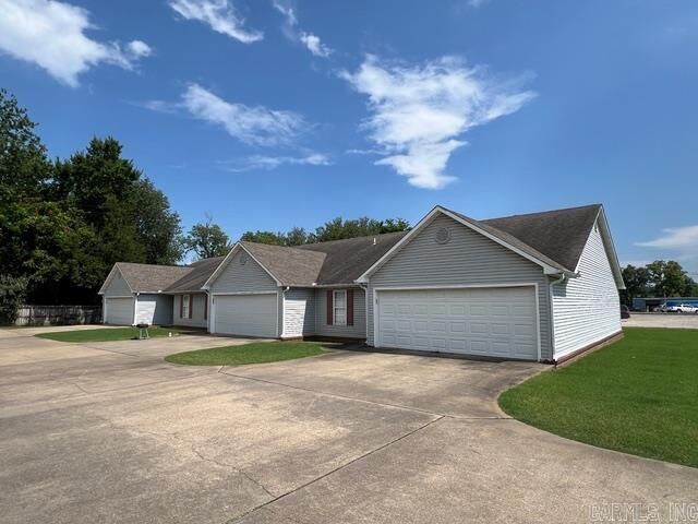 Property Photo: 106 Leggett Street AR 72401
