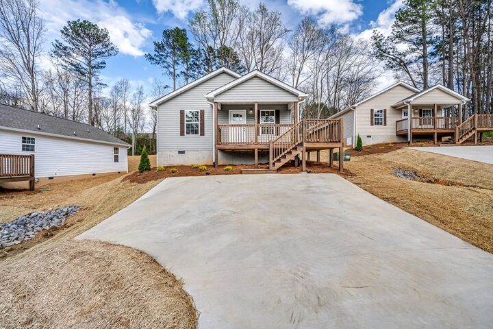Property Photo:  1624 Waring Road  GA 30721 