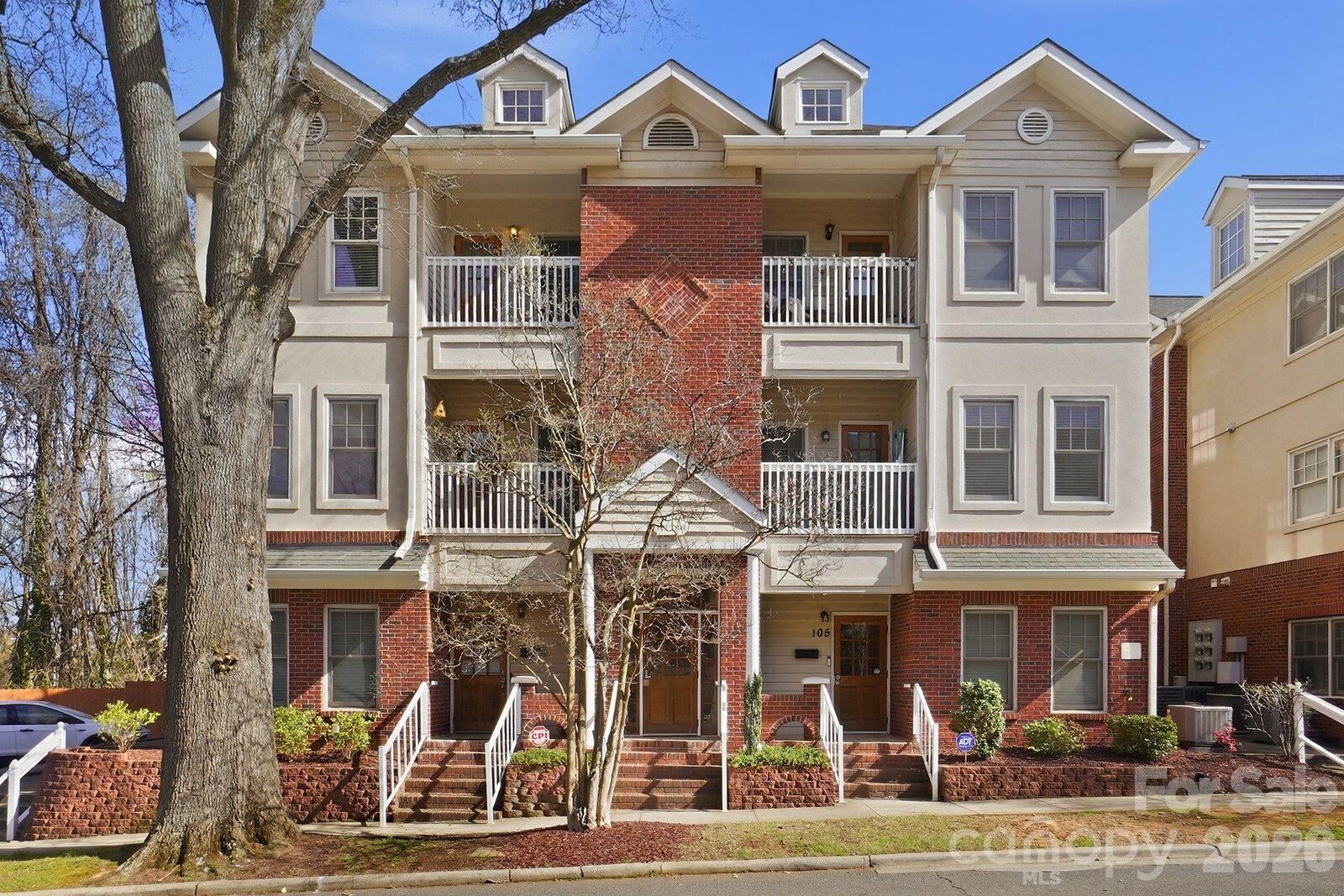 Property Photo:  111 S Summit Avenue  NC 28208 