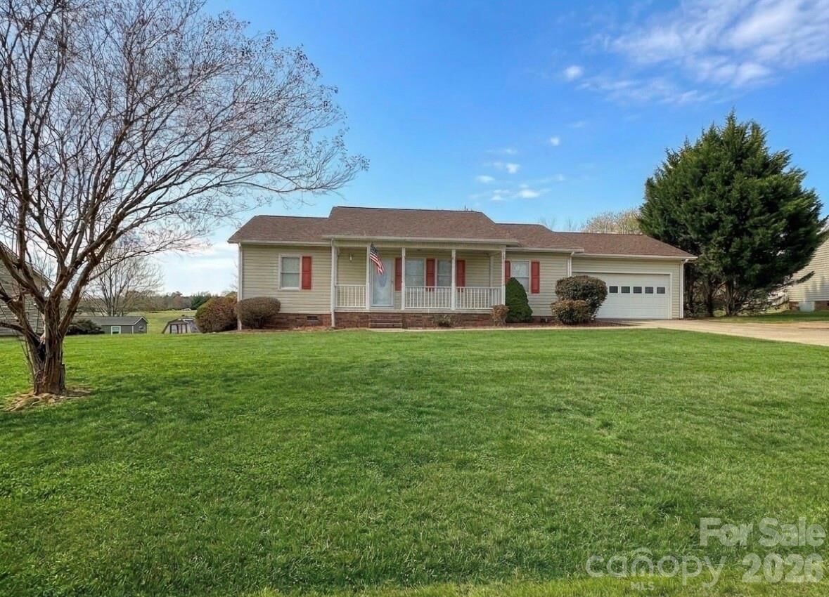 Property Photo:  238 Dogwood Acres Lane  NC 28681 