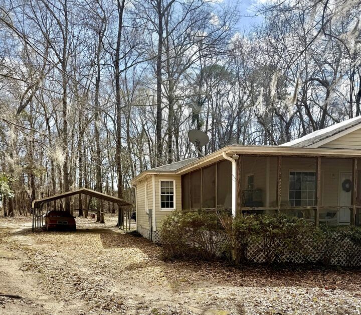 Property Photo: 648 Stumphole Road SC 29047