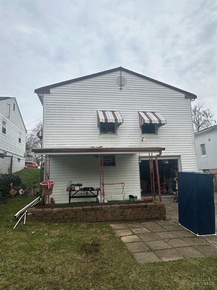 Property Photo:  1815 Catalpa Avenue  OH 45239 