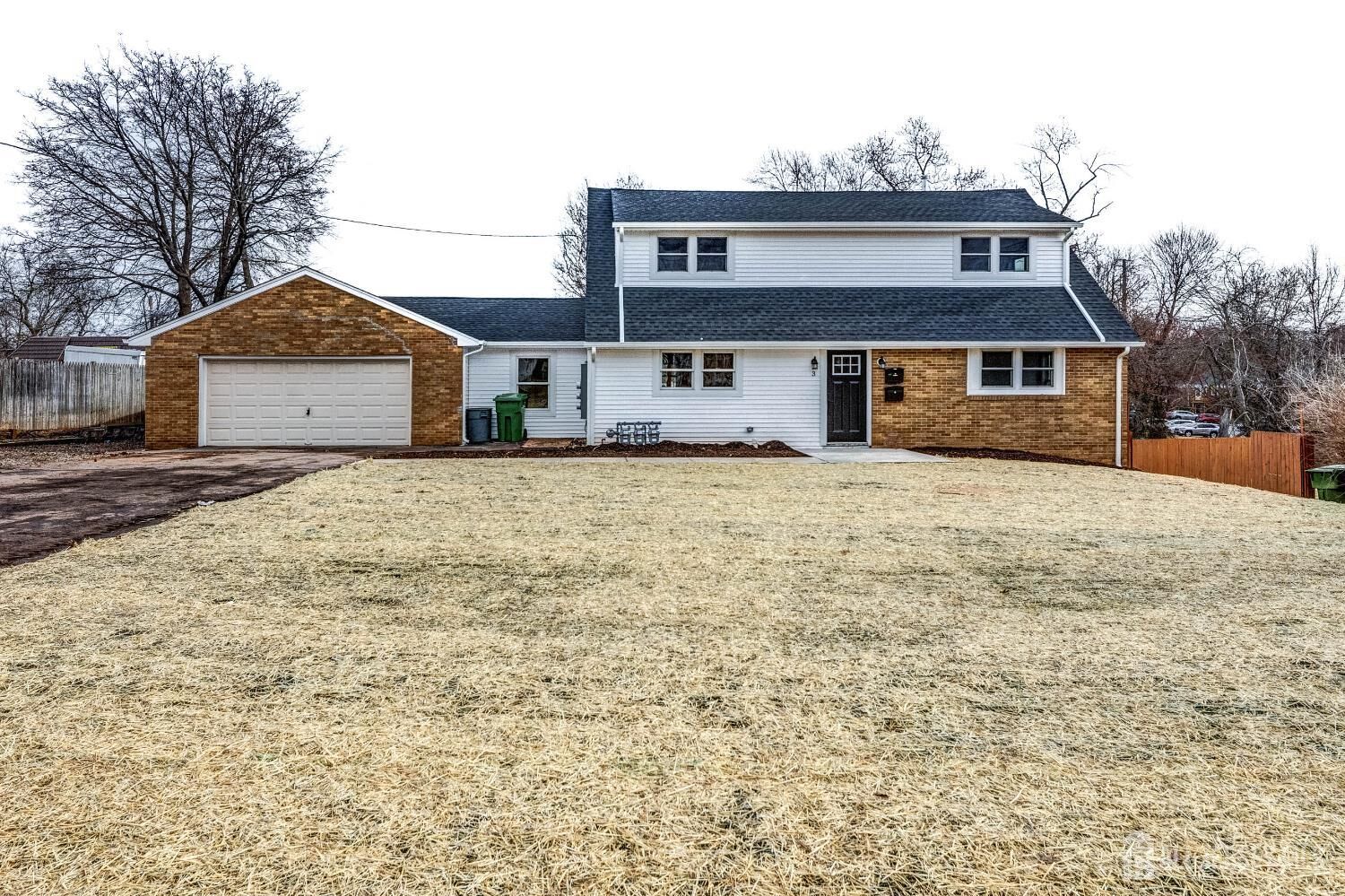 Property Photo:  3 Meadow Road  NJ 08817 