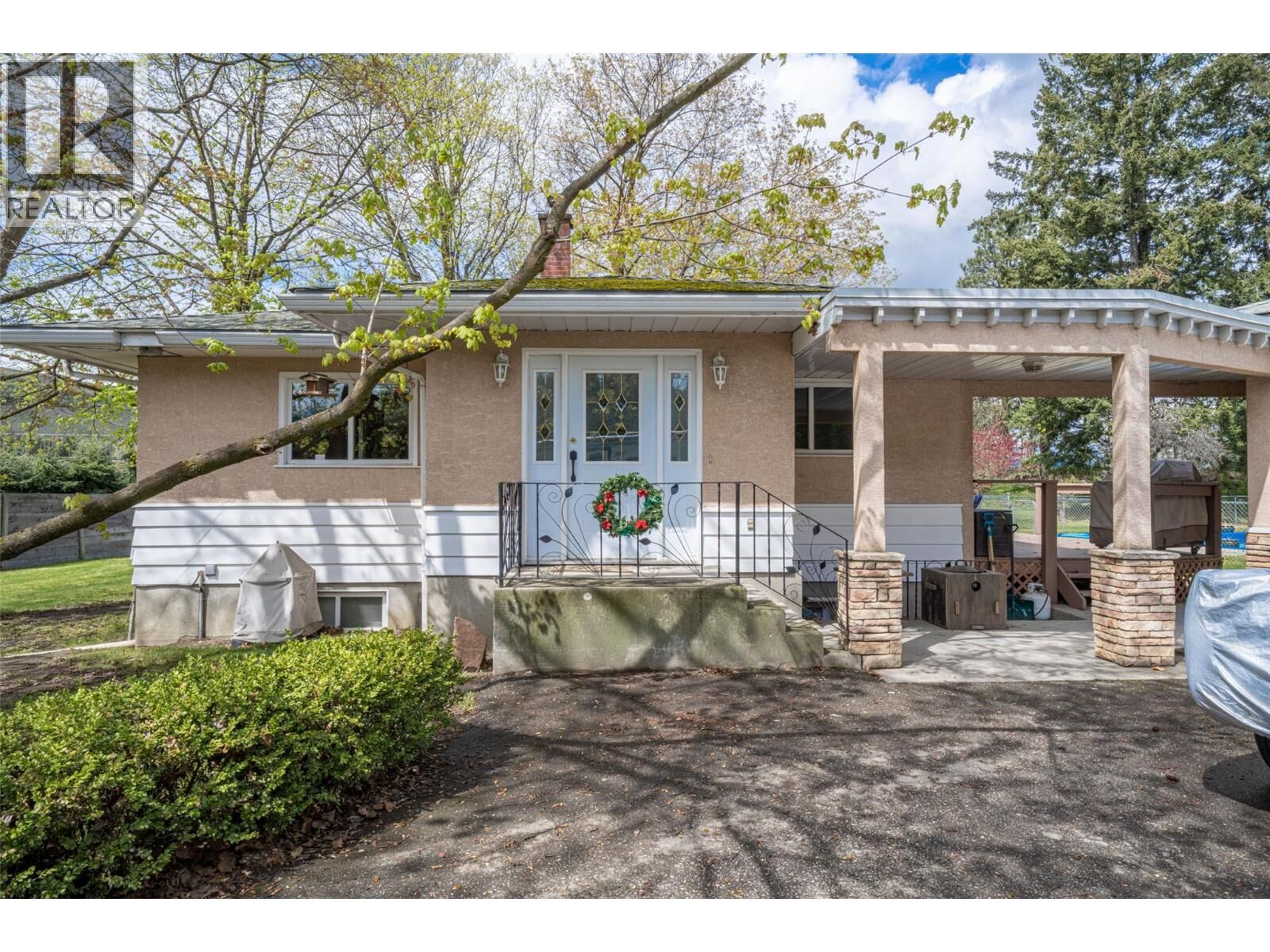 Property Photo: 10003 6 Highway BC V1B 3B6