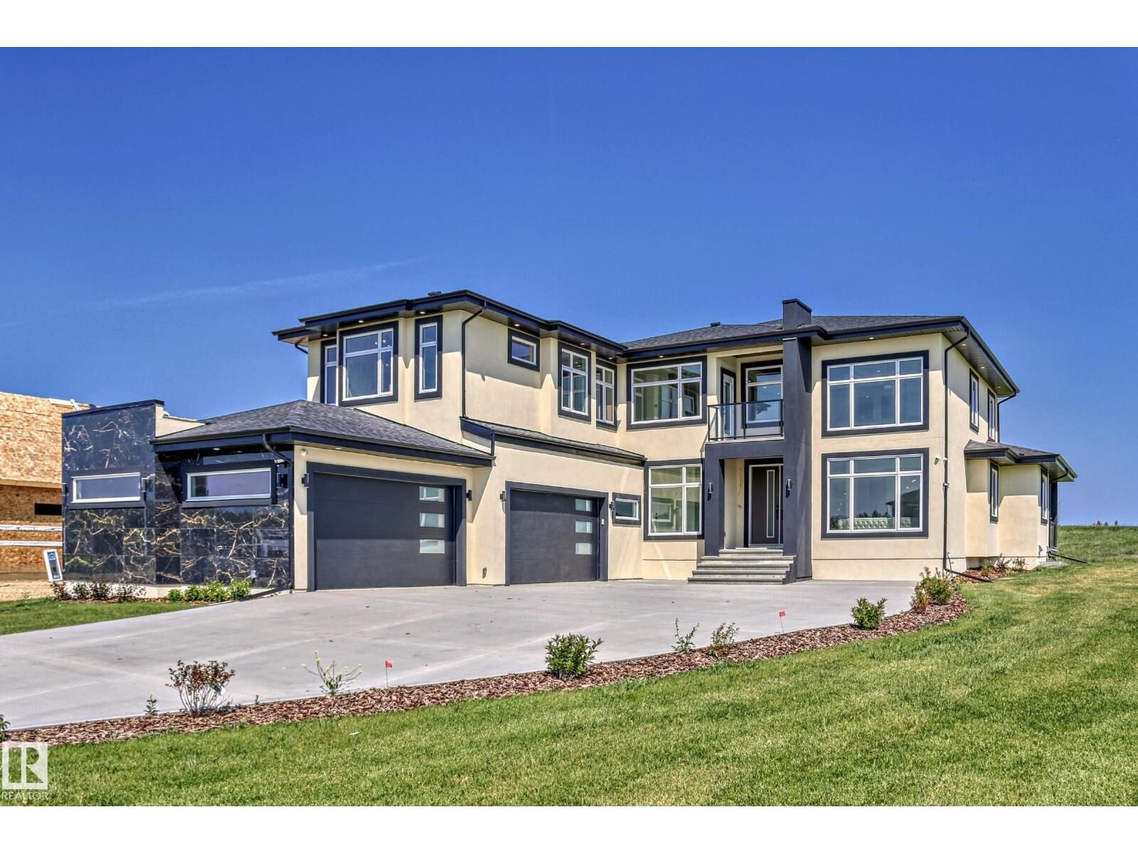 Property Photo:  34 26409 Twp Rd 532A  AB T7X 0W7 