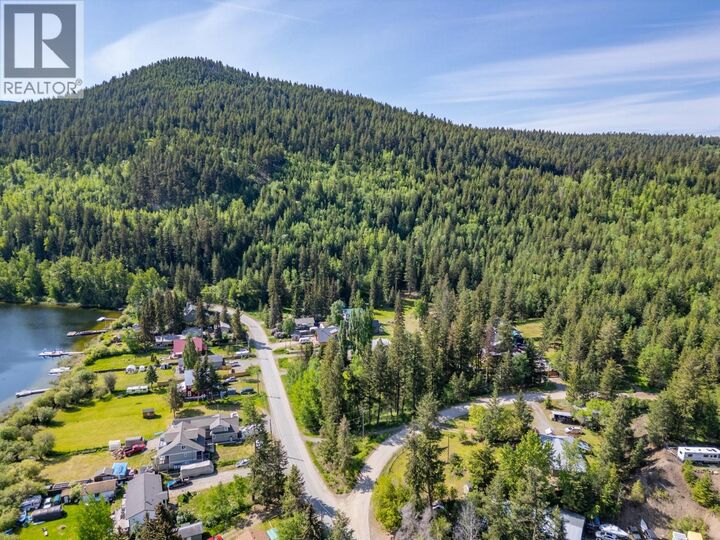 Photo de la propriété:  3006 Powell Road  BC V0E 3E1 