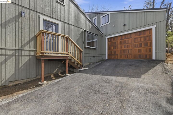 Property Photo: 24159 Awahanee Rd CA 95370