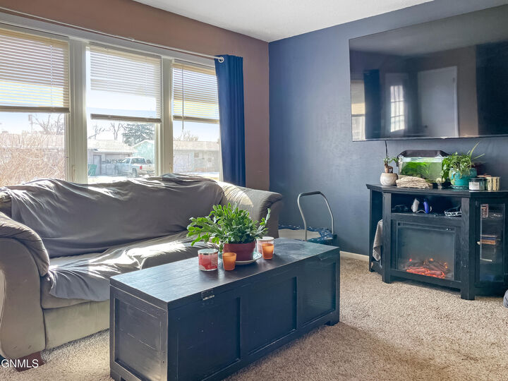 Property Photo:  537 4th Street S  ND 58421 